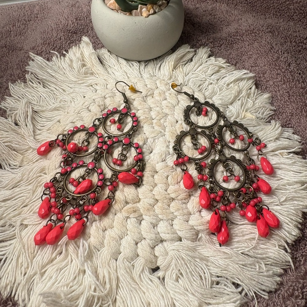 Plunder Vibrant Pink Chandelier Earrings